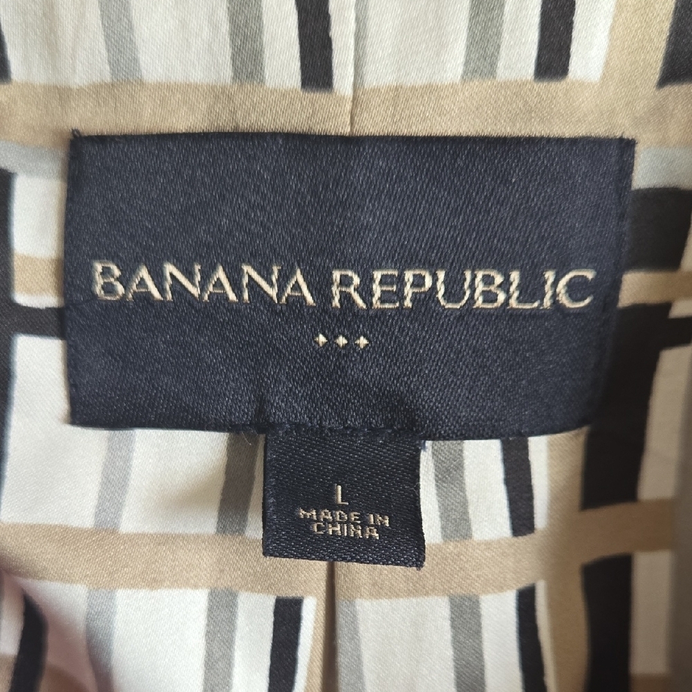 Banana Republic Red Trench Coat - Picture 2 of 11